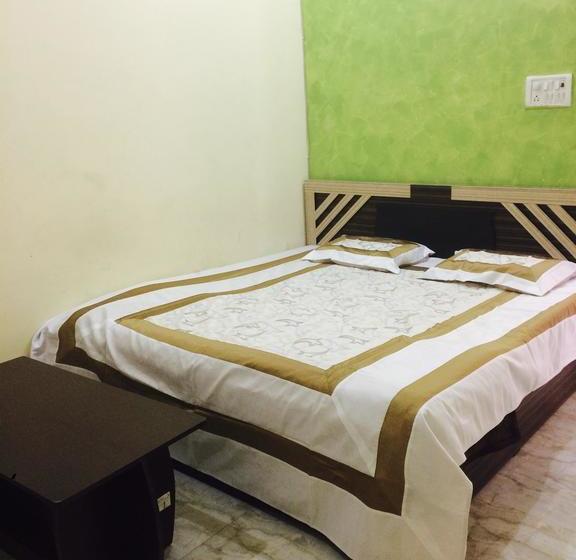 Hotel Vinayak Palace 8