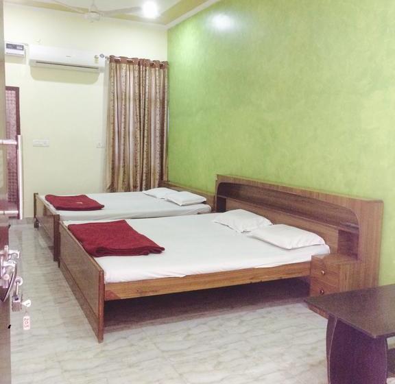 Hotel Vinayak Palace 9