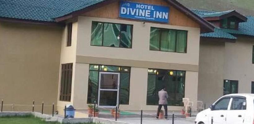 Hotel Divine Inn 2