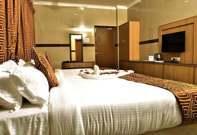 Hotel Gvs Residency 13