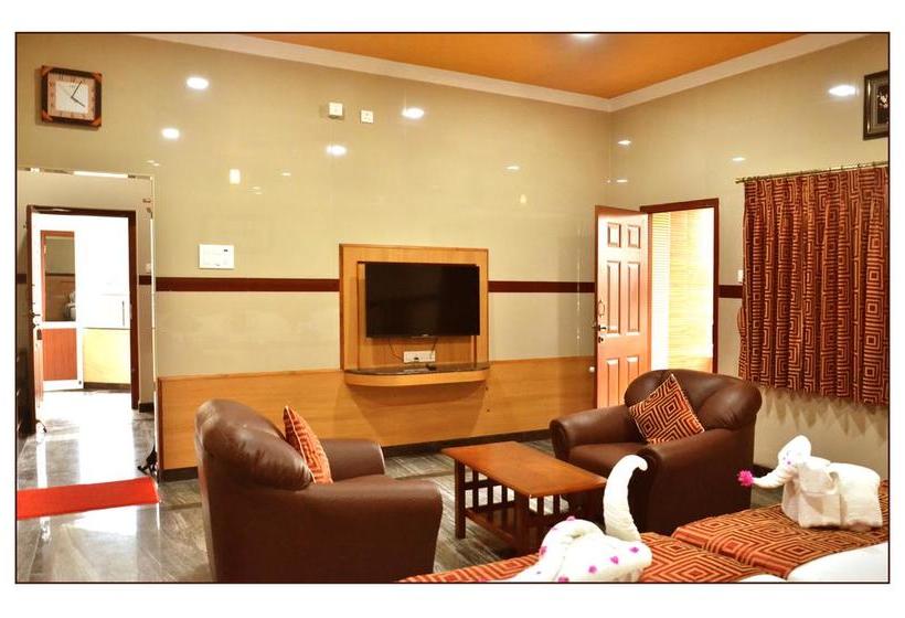 Hotel Gvs Residency 4