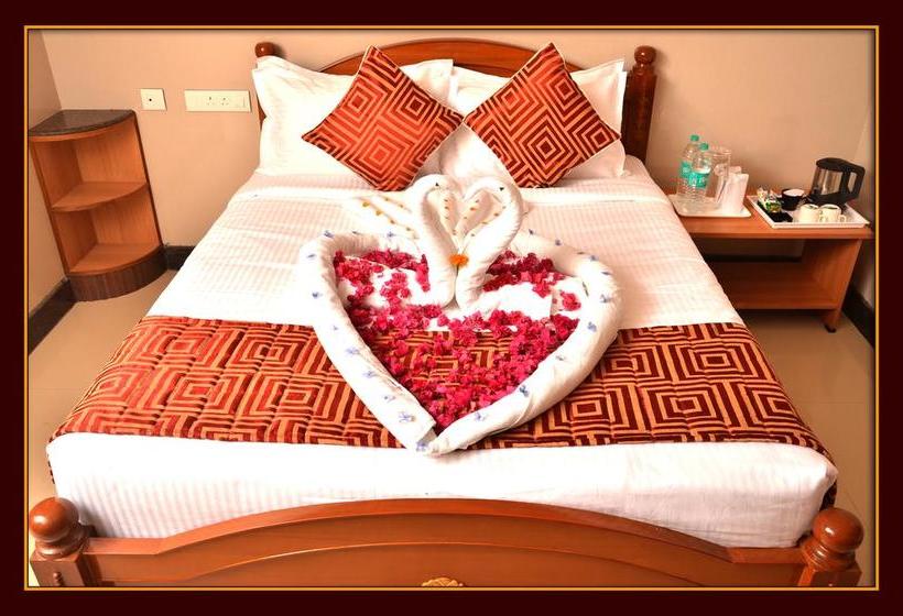 Hotel Gvs Residency 6