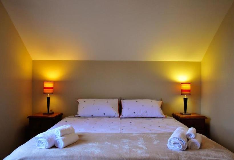 Bed and Breakfast 3 Rooms At Jellie Park 2