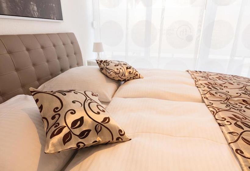 Bed & Breakfast Friends Hotel Bad Salzuflen 1