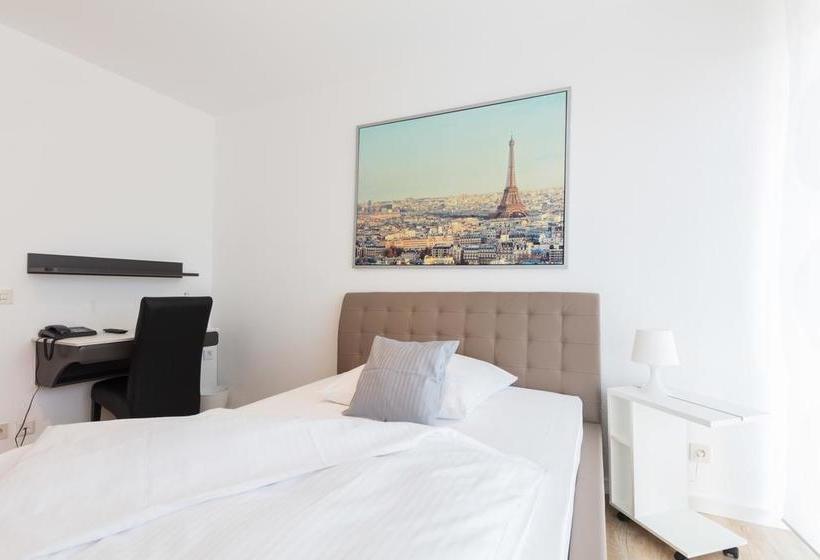 Bed & Breakfast Friends Hotel Bad Salzuflen 11