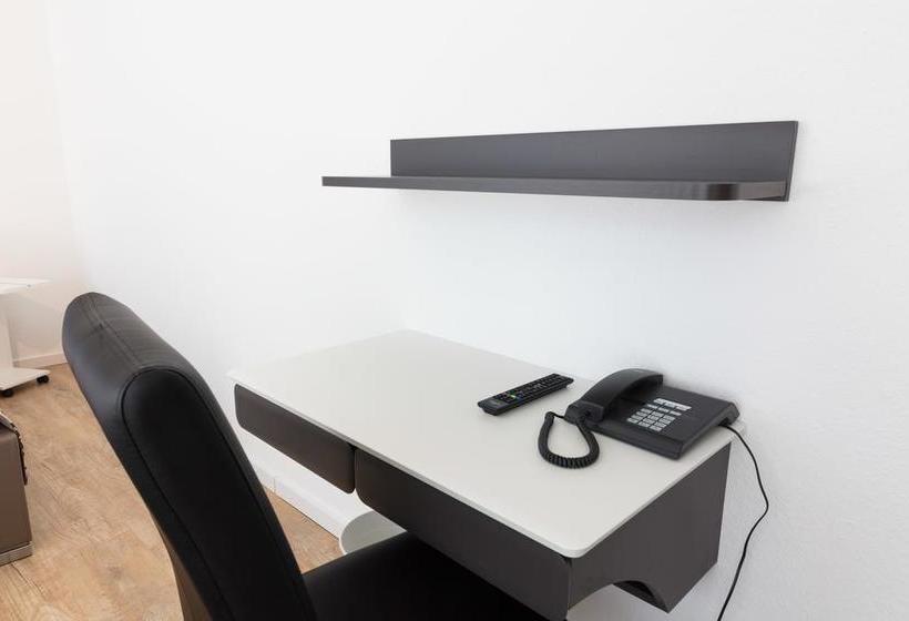 Bed & Breakfast Friends Hotel Bad Salzuflen 9