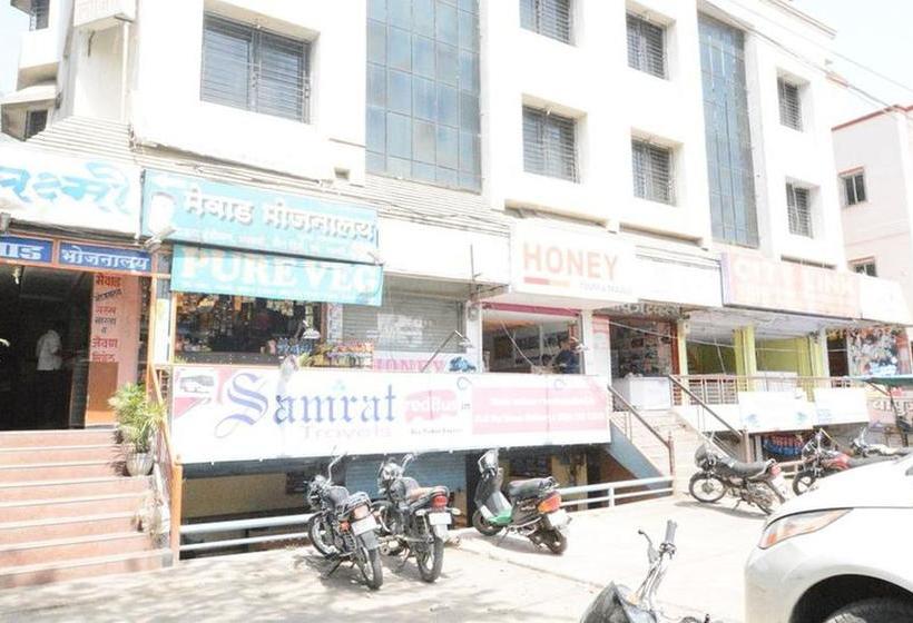 Hotel Kala Laxmi Executive 6