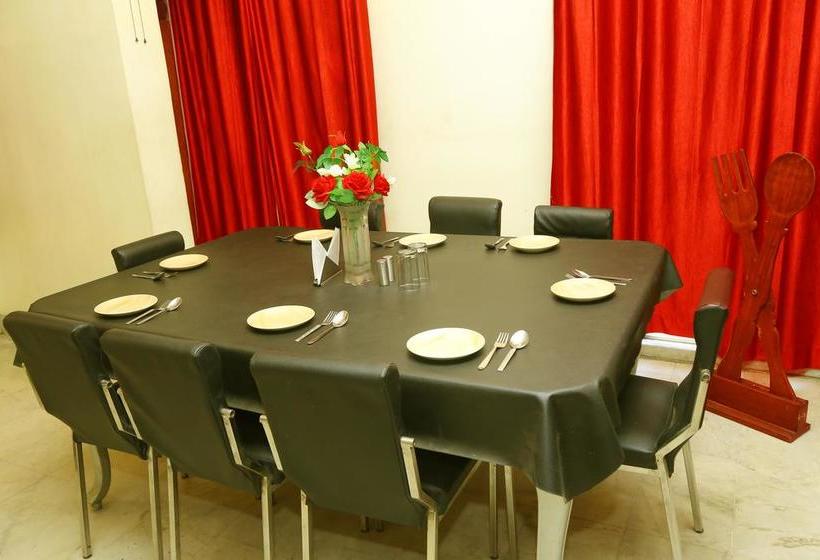 Hotel Holidei Inn 14