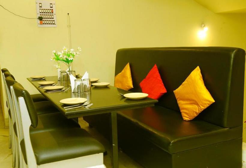 Hotel Holidei Inn 15