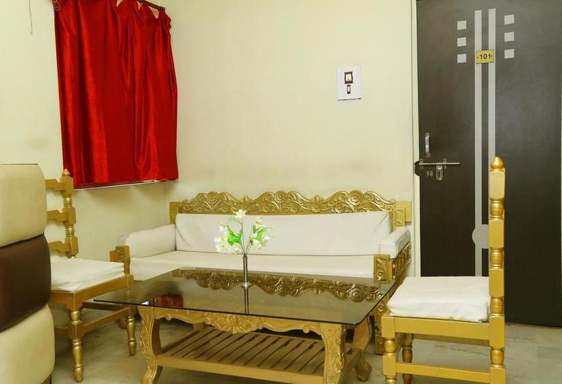 Hotel Holidei Inn 19