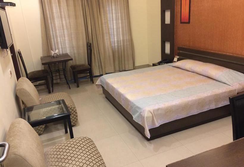 Hotel Cresent Villa 1