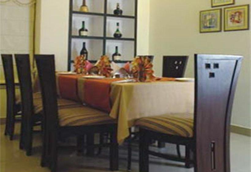 Hotel Cresent Villa 13