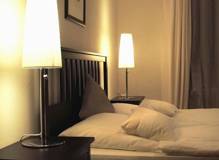 Hotel Dötlinger Hof 11