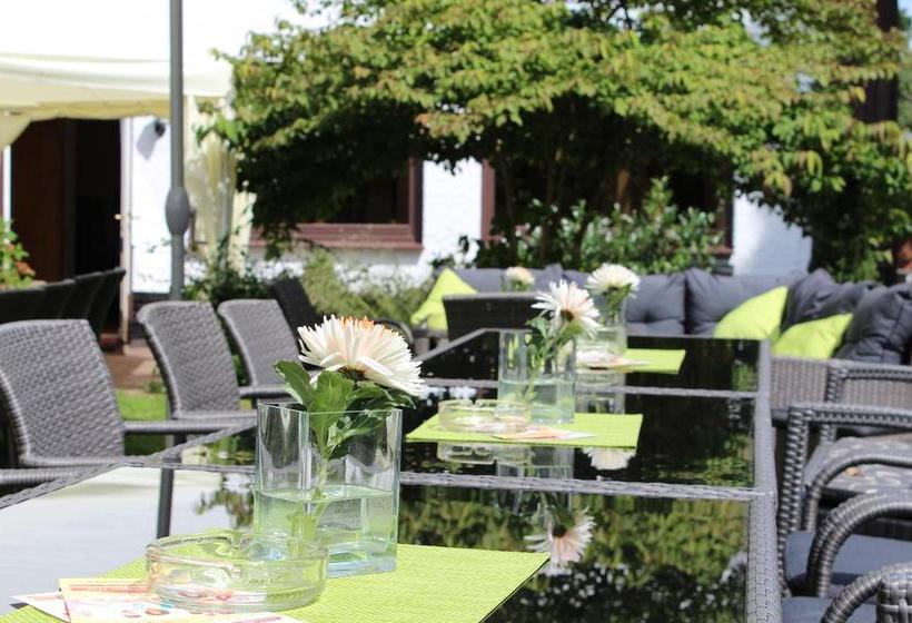 Hotel Dötlinger Hof 9