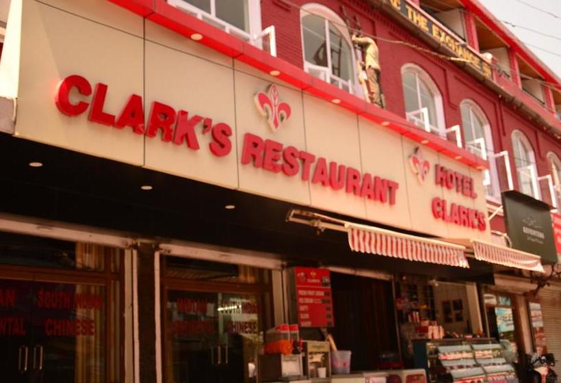 Hotel Clarks Uttarakhand