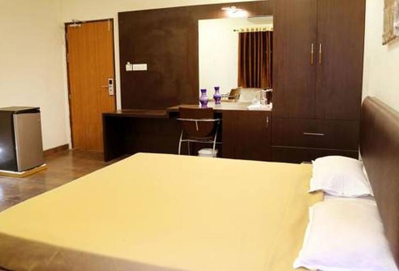 Hotel Kailash Residency 12