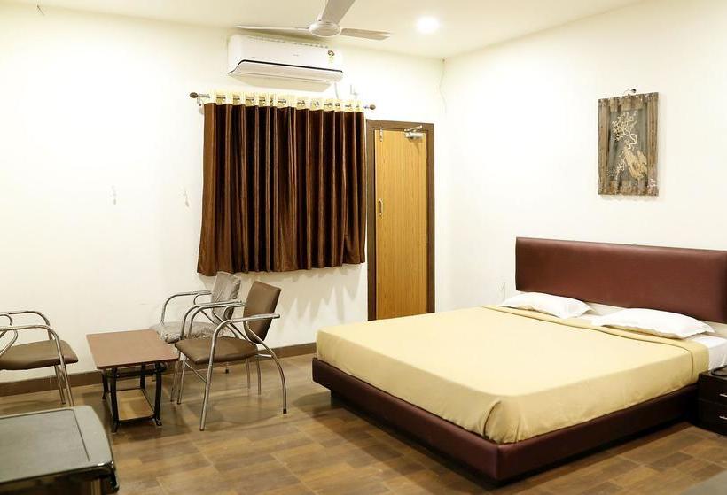 Hotel Kailash Residency 13