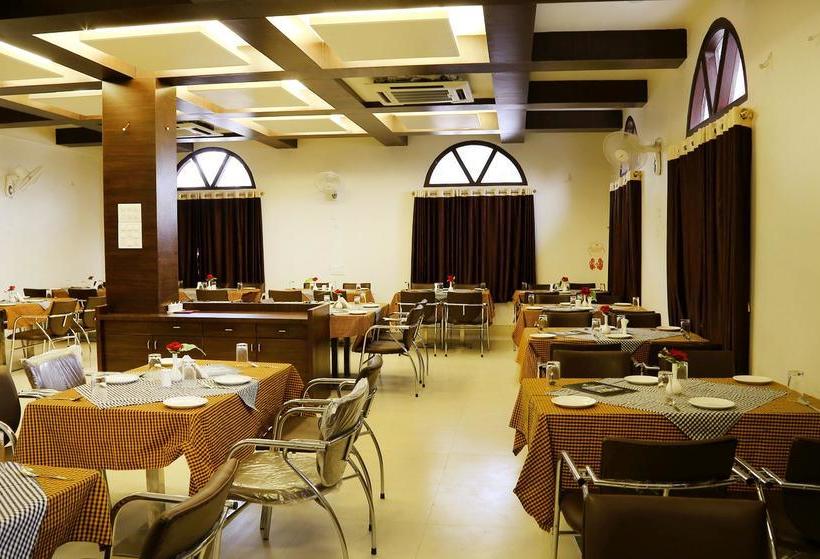 Hotel Kailash Residency 8