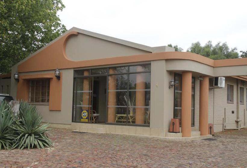 Bed and Breakfast Premiere Guesthouse 1