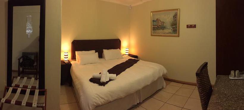 Bed and Breakfast Premiere Guesthouse 11