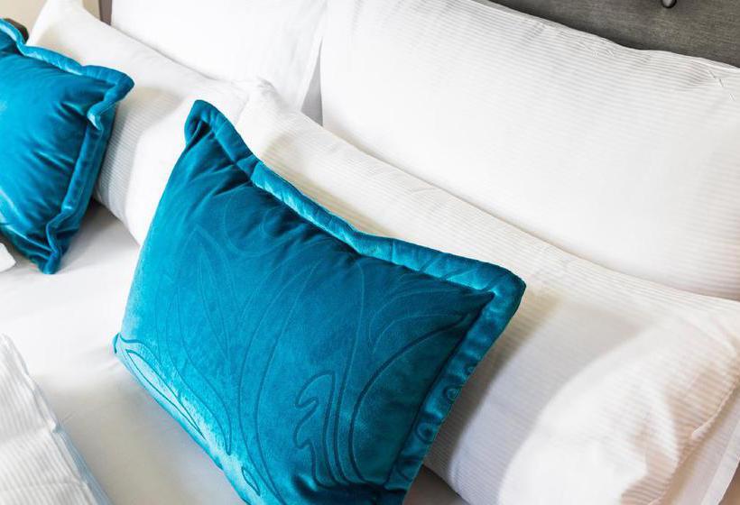 Motel One Freiburg 1