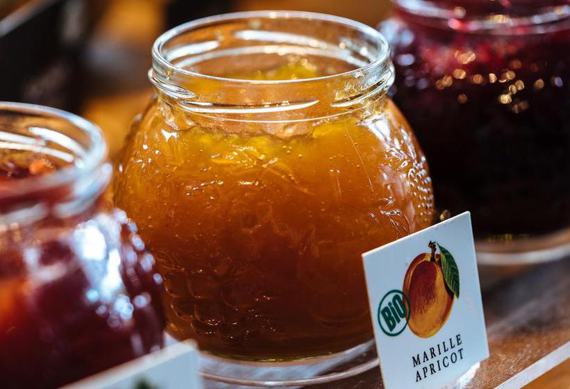 Motel One Freiburg 10