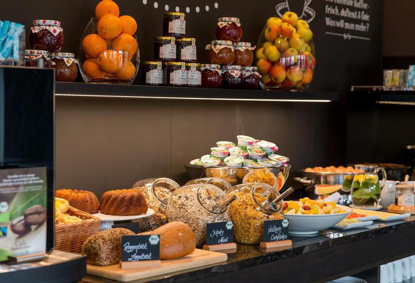 Motel One Freiburg 6