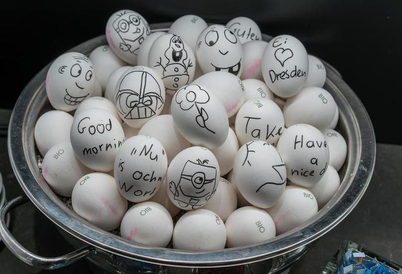 Motel One Freiburg 9