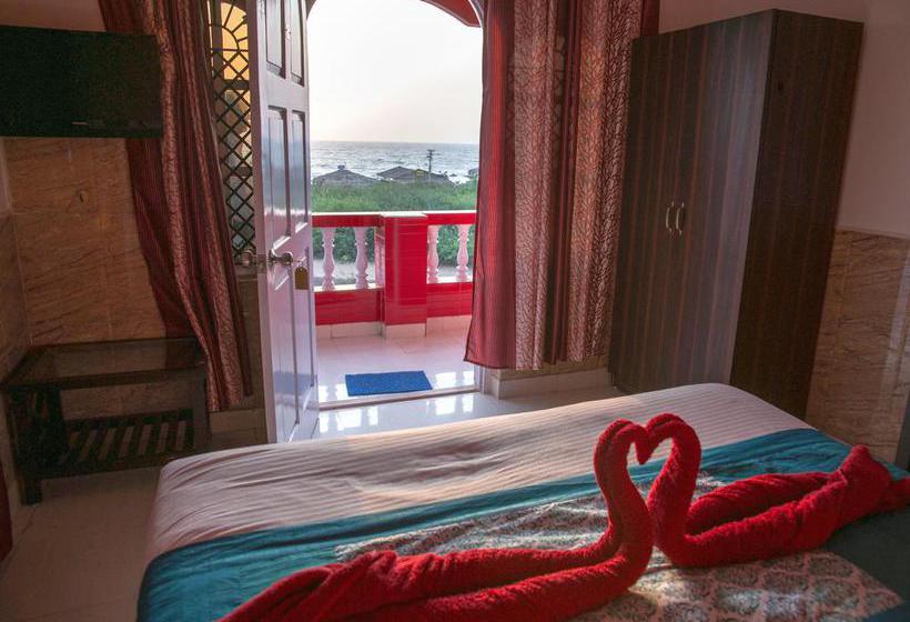 Hotel Oceans 7 Inn 1