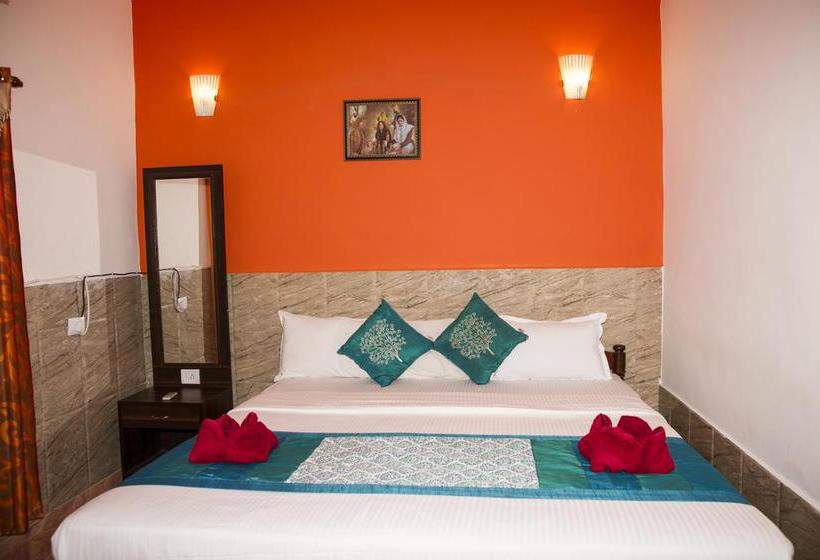 Hotel Oceans 7 Inn 6