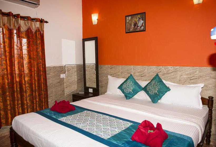 Hotel Oceans 7 Inn 7