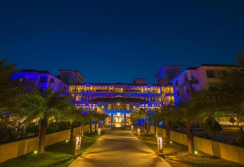 Hotel Crescent Resort 3