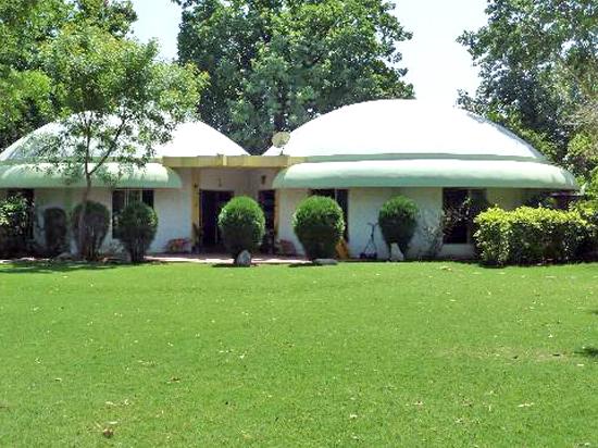 Resort Mowglis Den 6