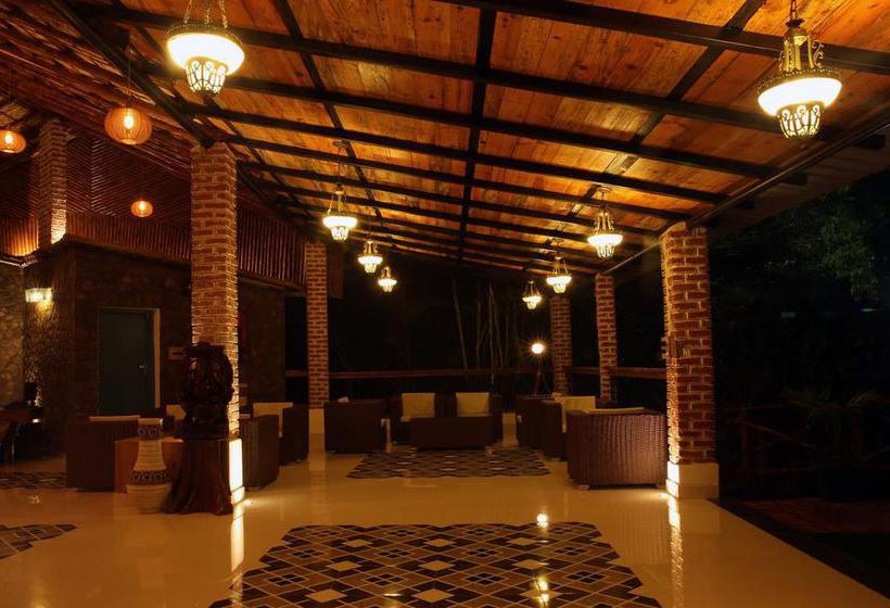 Acorn Hideaway Resort & Spa 9