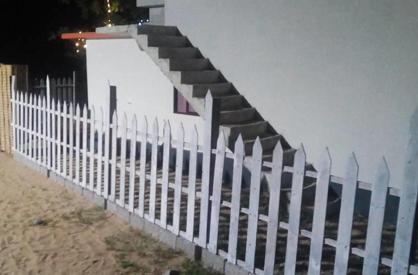 Bed and Breakfast White Pepper Funky Art Beach House 20