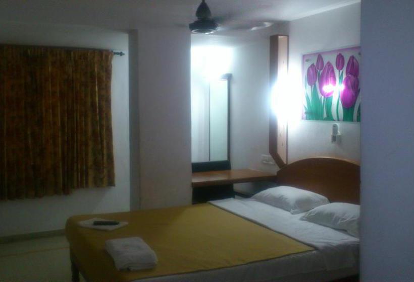 Vijaisurya Hotels 15