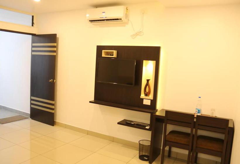 Hotel Windgate Residency 12