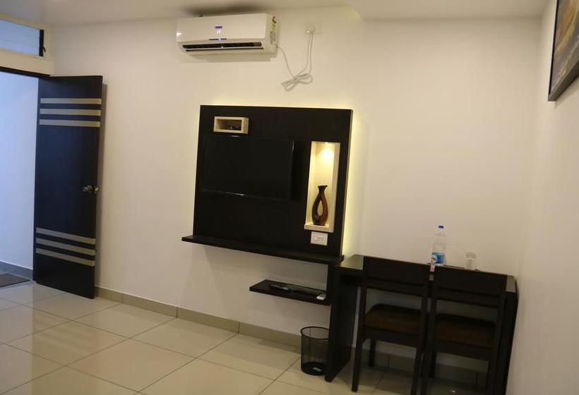 Hotel Windgate Residency 5