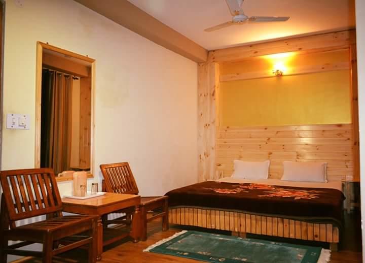 Bed and Breakfast Devallaya 1