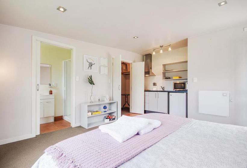 Bed and Breakfast Stylish Mountain View Cottage 7