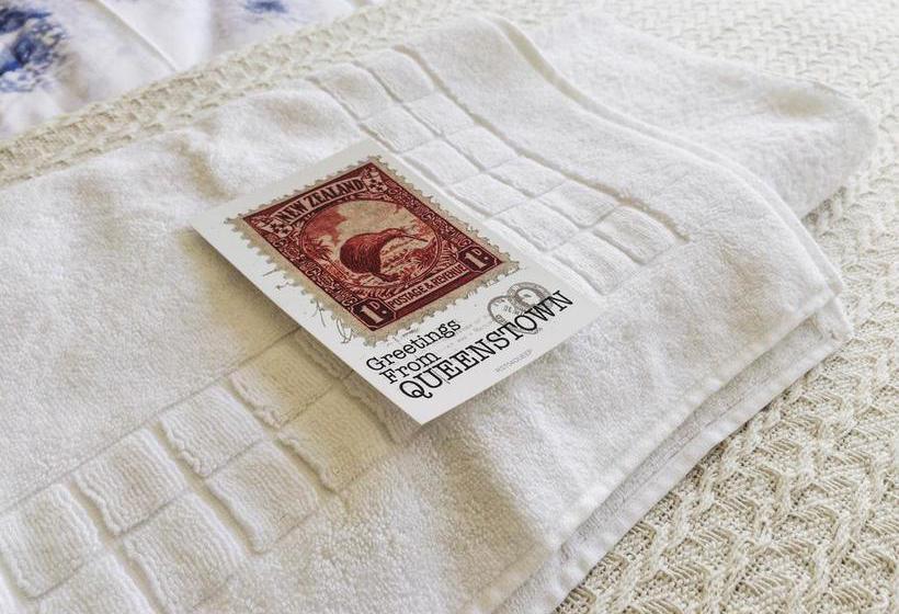 Bed and Breakfast Stylish Mountain View Cottage 8