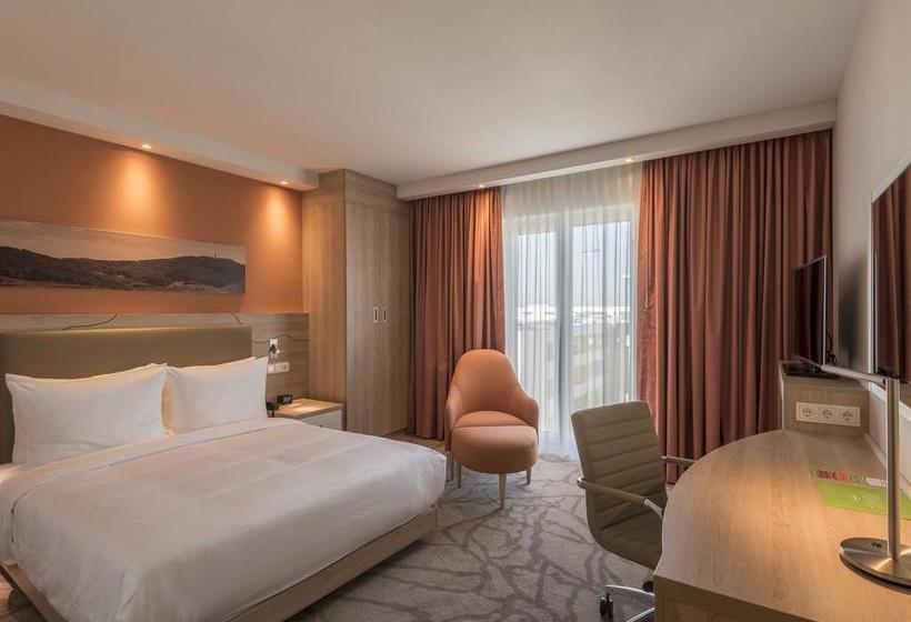 Hotel Hampton by Hilton Freiburg 11