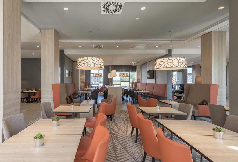 Hotel Hampton by Hilton Freiburg 13