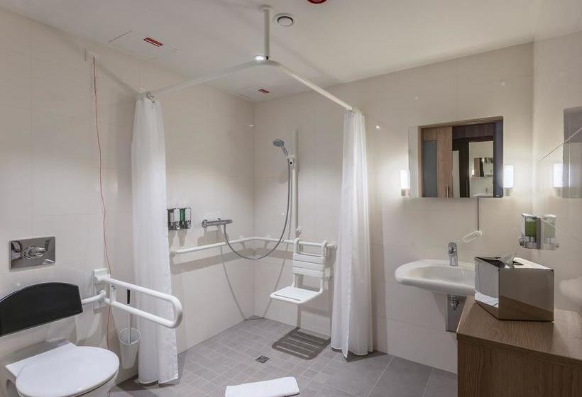 Hotel Hampton by Hilton Freiburg 9