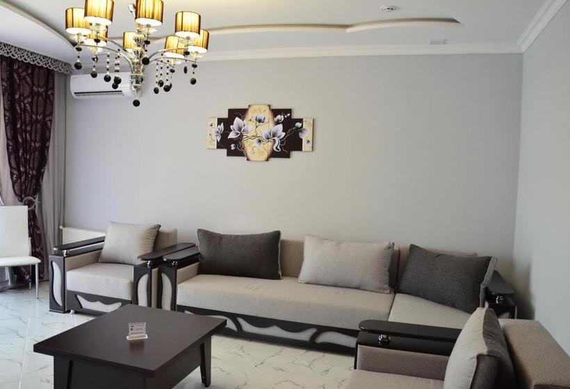 Crystal Park Hotel & Spa 2