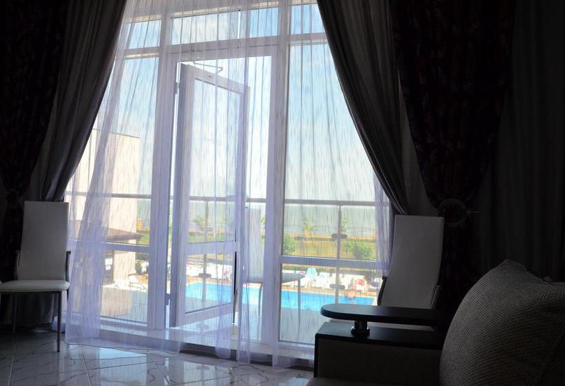 Crystal Park Hotel & Spa 4