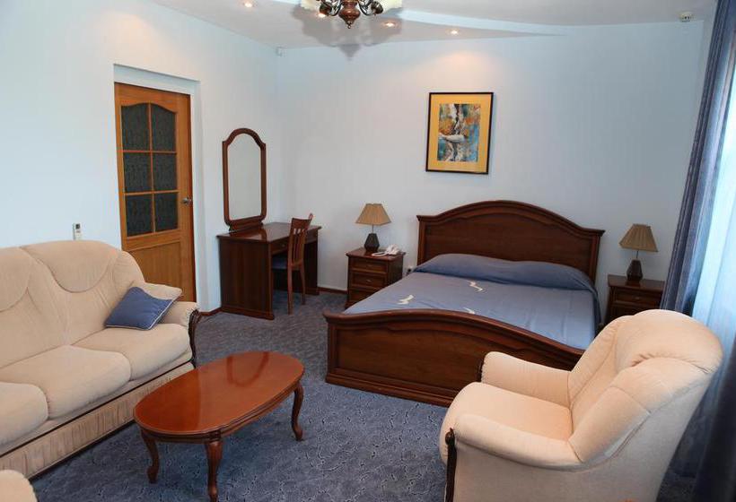 Hotel Golden Coast 10