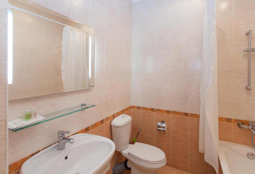 Hotel Golden Coast 12