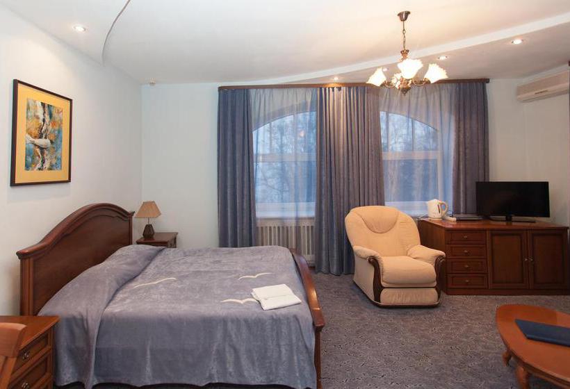 Hotel Golden Coast 16