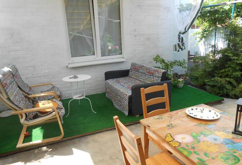 Hostel Muraveynik 19